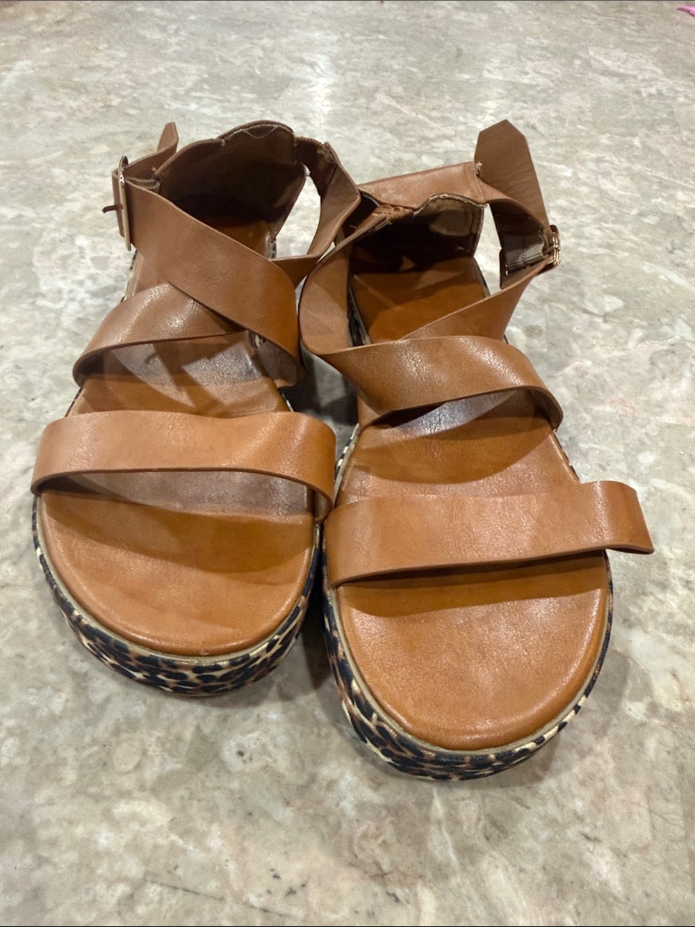 Women’s Brown Strappy Platform Sandals
